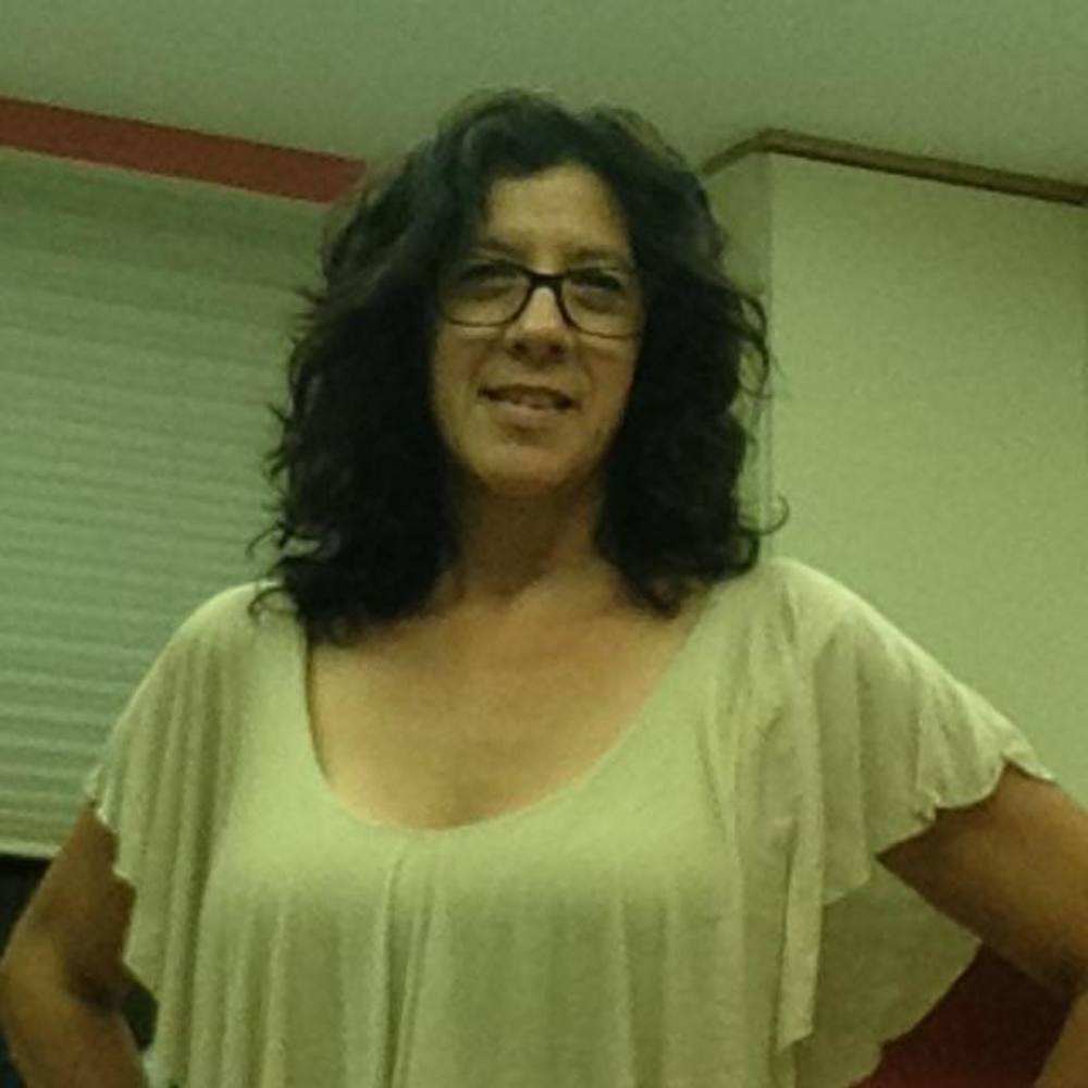 Meet your Posher, Dina