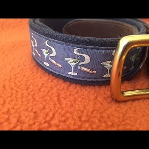 Vineyard Vines belt