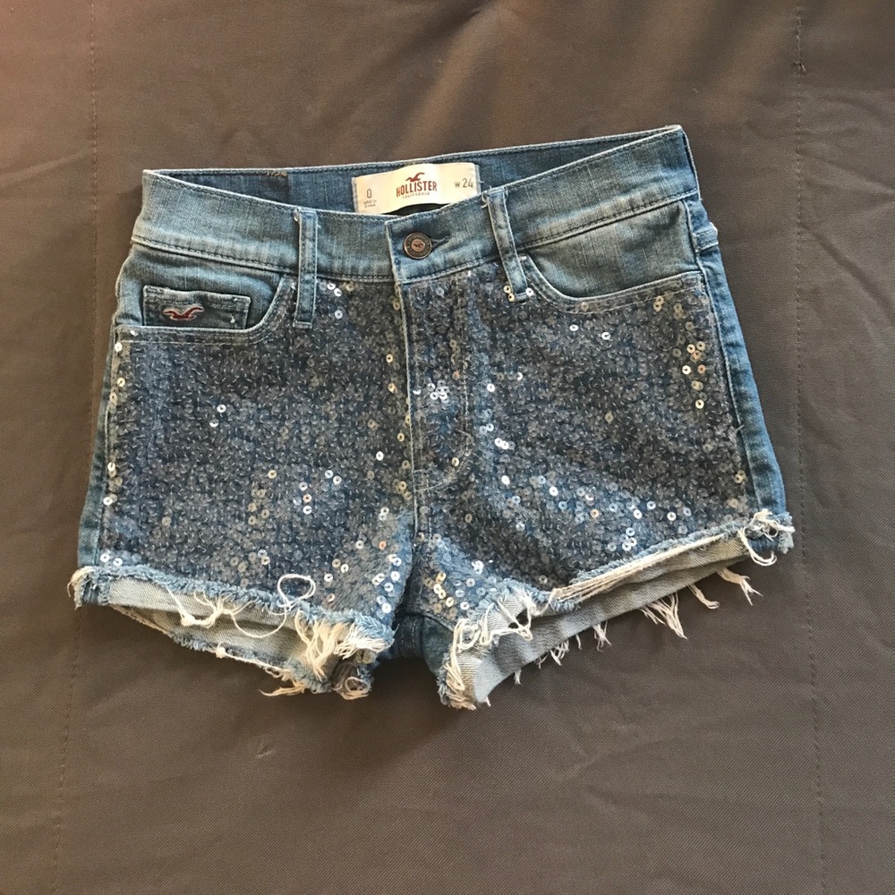 Hollister Sequined Jean Shorts Size 0 (24)