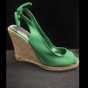 Peep-Toe Green Burlap Wedges