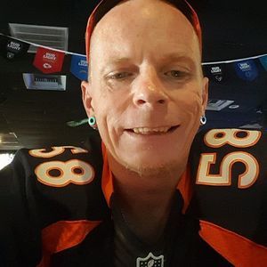 Meet your Posher, Dana