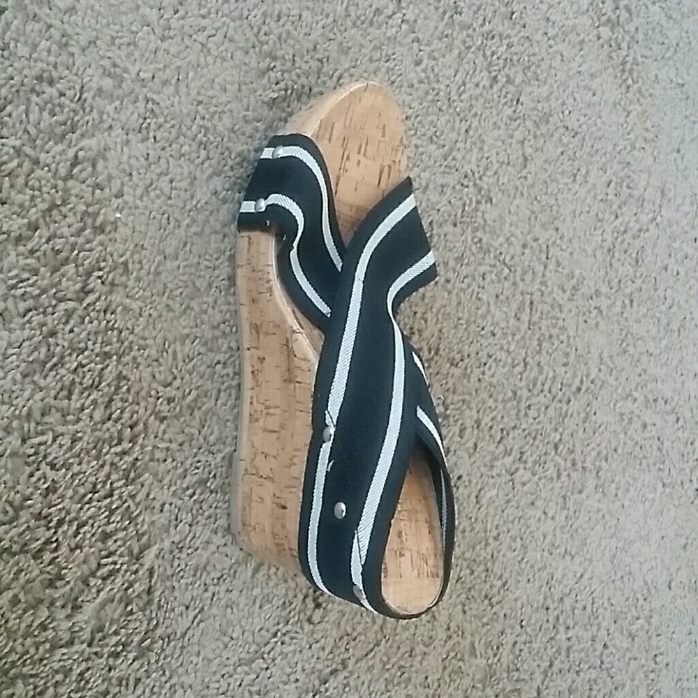 Shoes - Picture 2 of 3