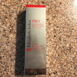 Elizabeth Arden Pro Revitalizing Body Lotion