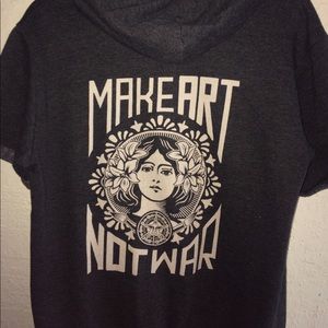 Obey T-shirt Sweater