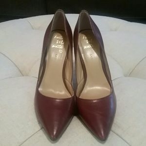Banana Republic Pump