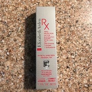 Elizabeth Arden Triple Protection Sunscreen