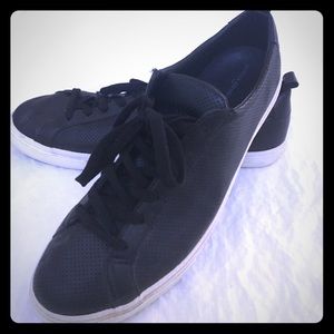 Banana Republic Perfect Sneaker