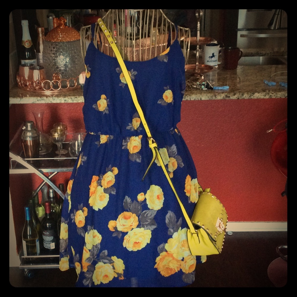 😍A lovely Charming Charlie's dress😍