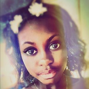 Meet your Posher, Natasha