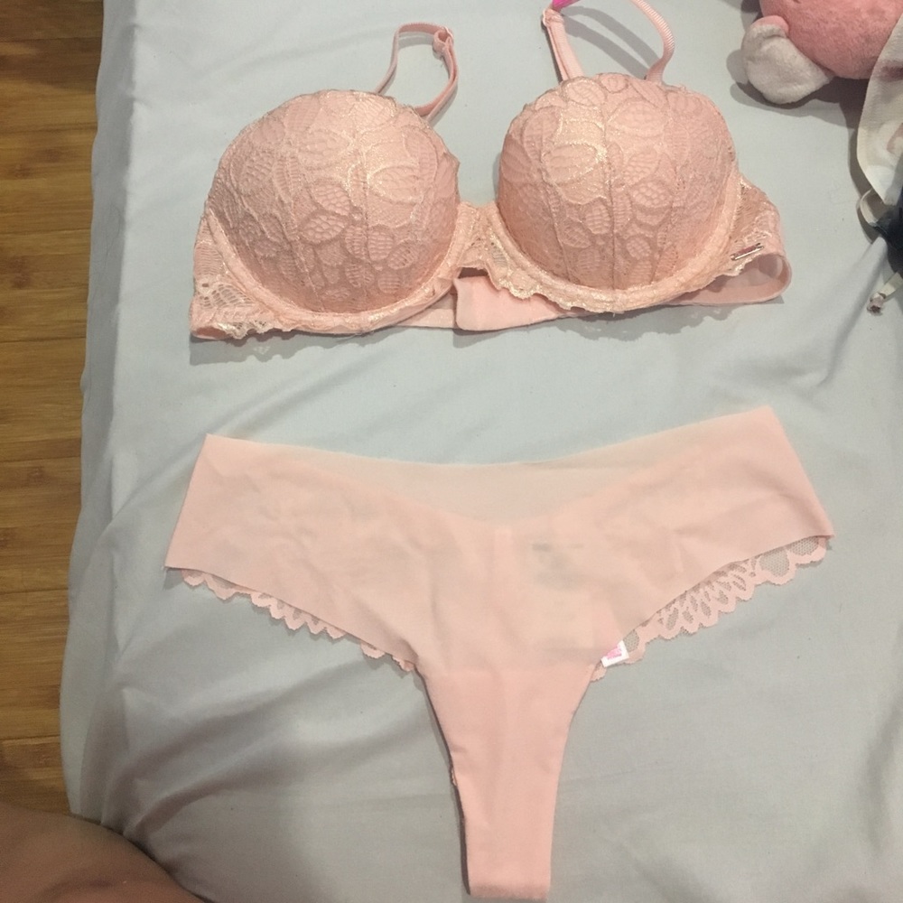 Victoria secret pink date Bra