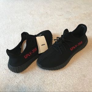 YEEZY Boost 350 v2 Black/Red