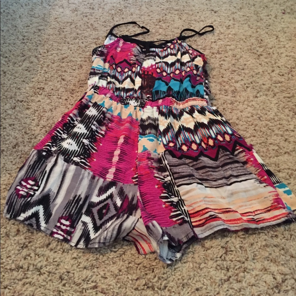 Patterned romper - Picture 2 of 3