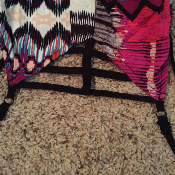 Patterned romper - Picture 3 of 3