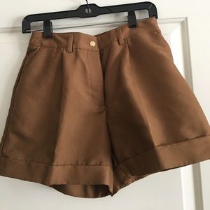 HM tobacco colored dress shorts