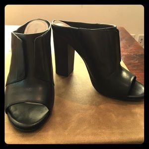 Pour la Victoire Eva High-Heel Black Leather Mule