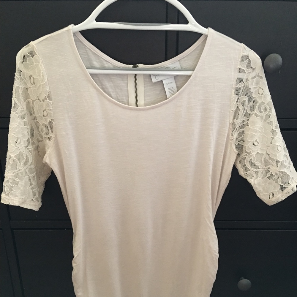 Super cute maternity top