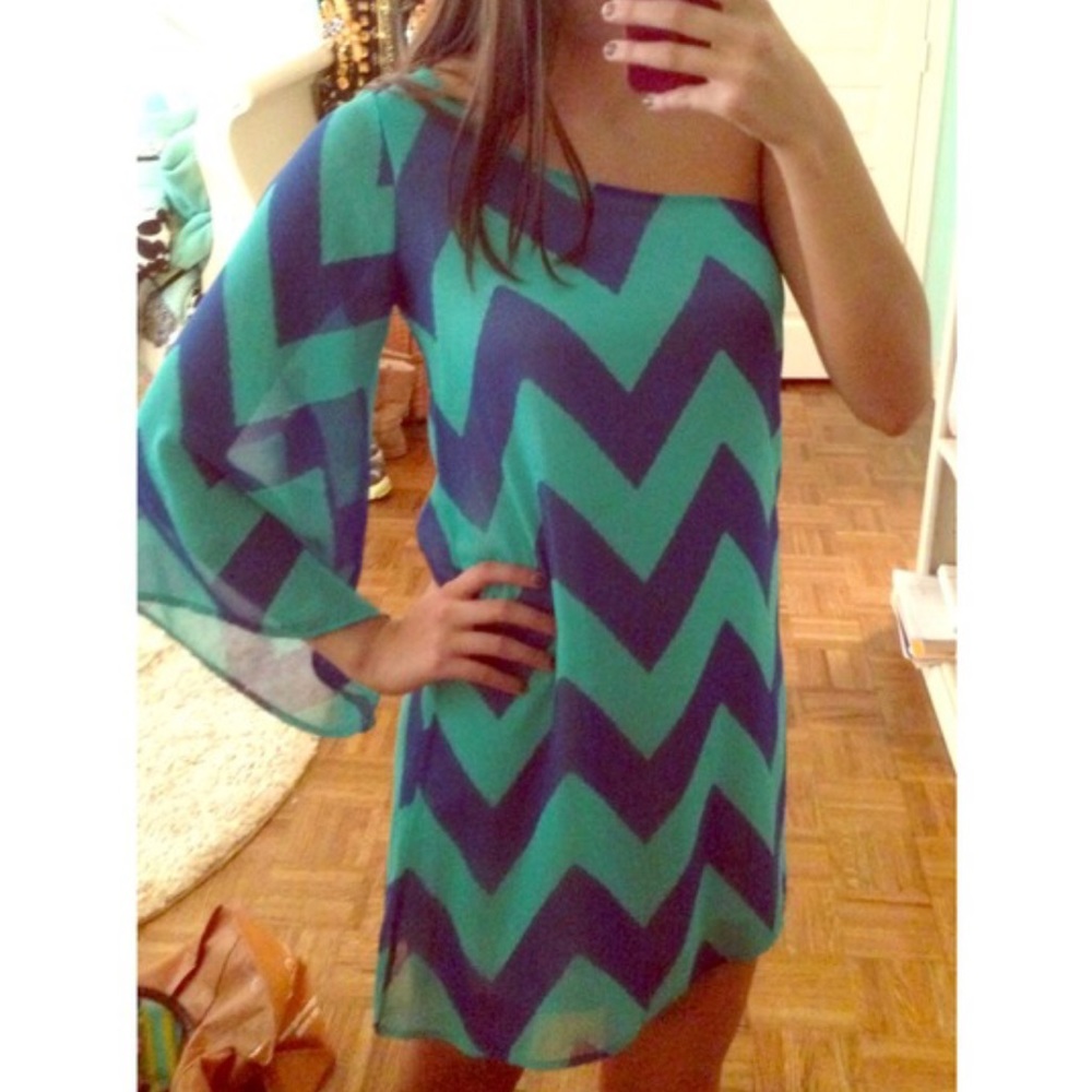 One shoulder Chevron Dress