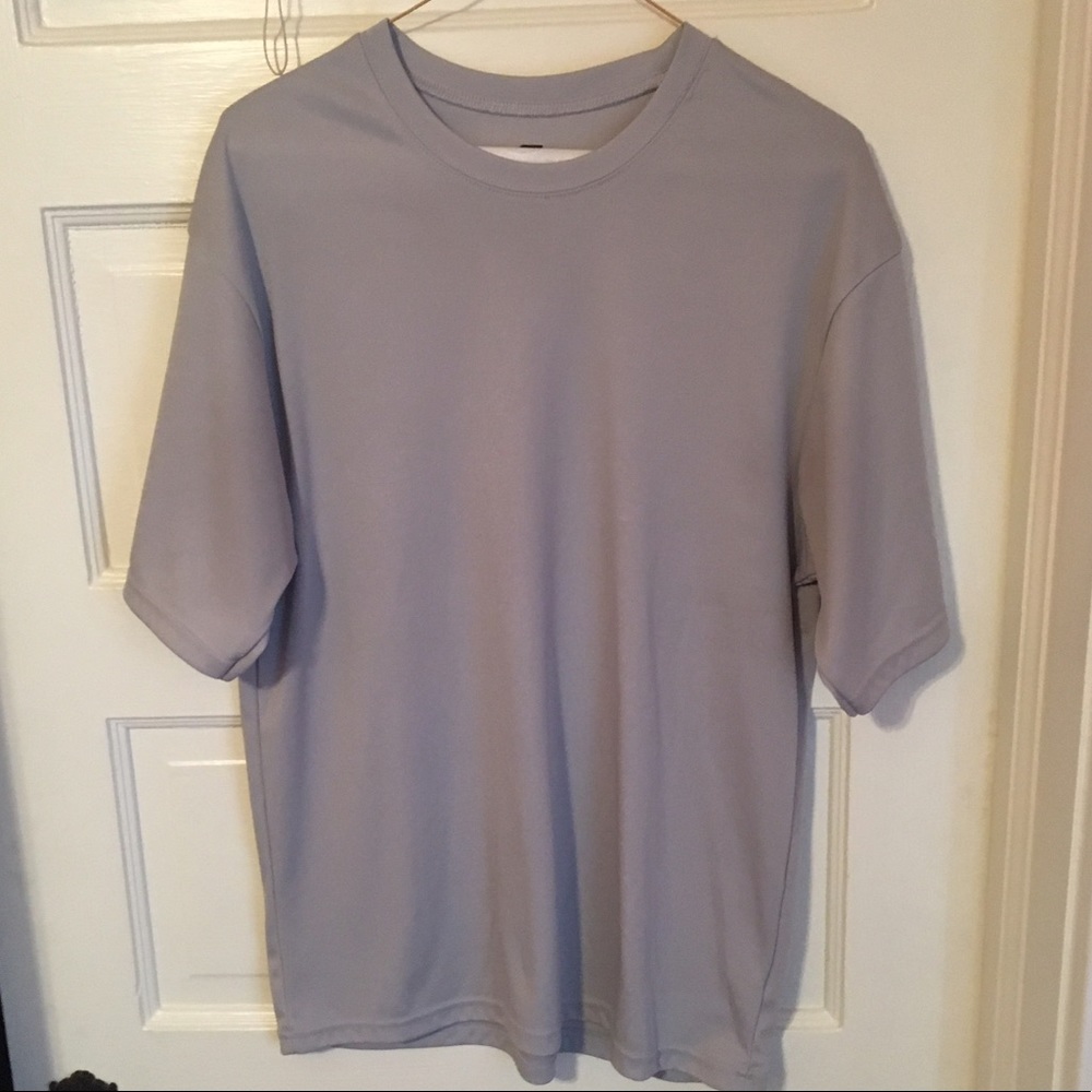 Men's tshirt. Size large. Sport material