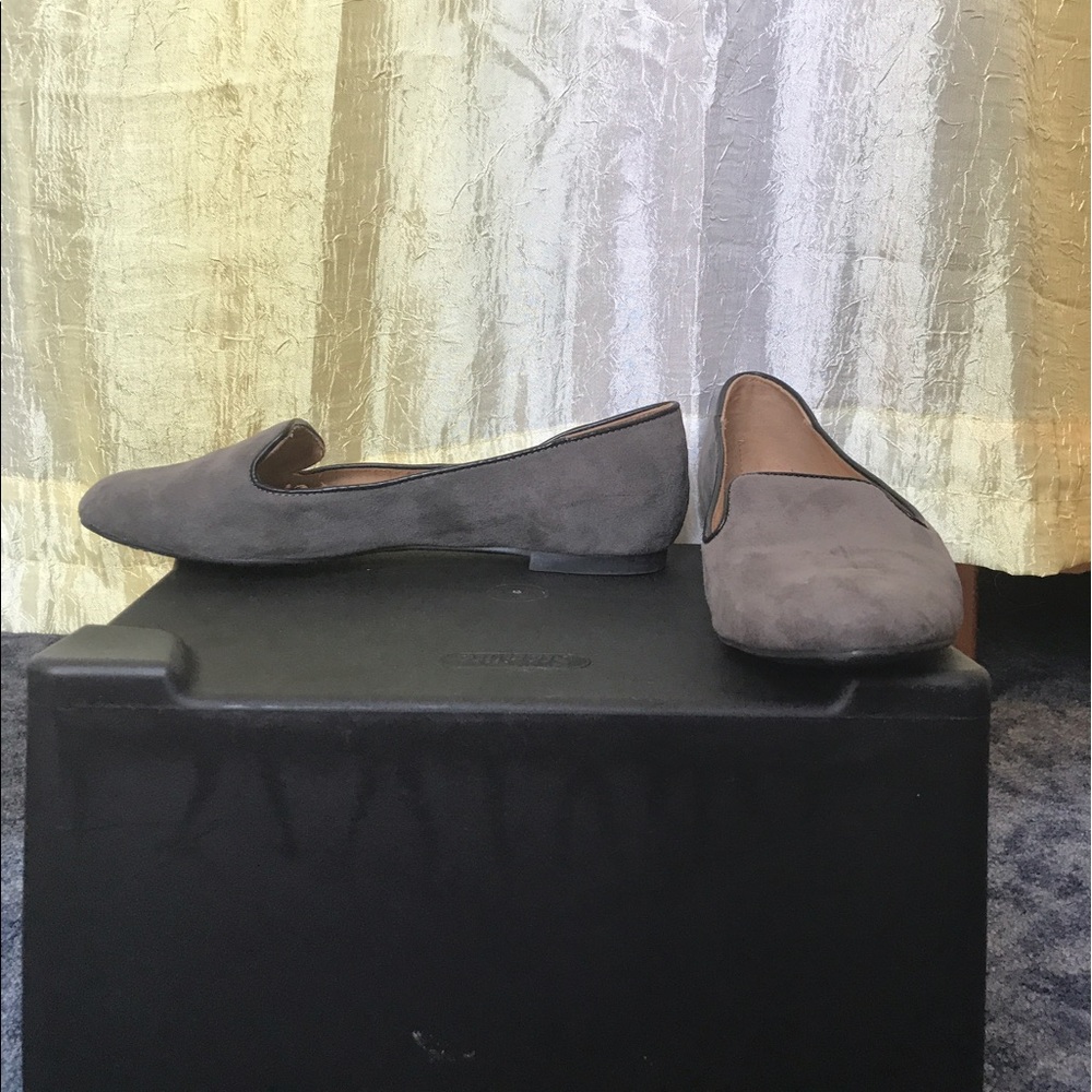 Bass Gray flats