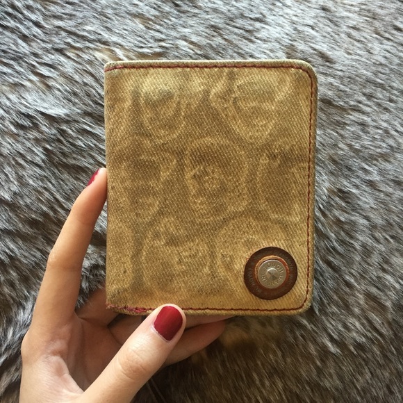 *SOLD*Tough Product vintage style Wallet - Picture 2 of 8