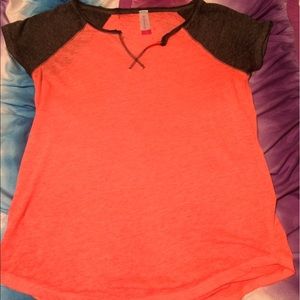 Color: peach smoothie