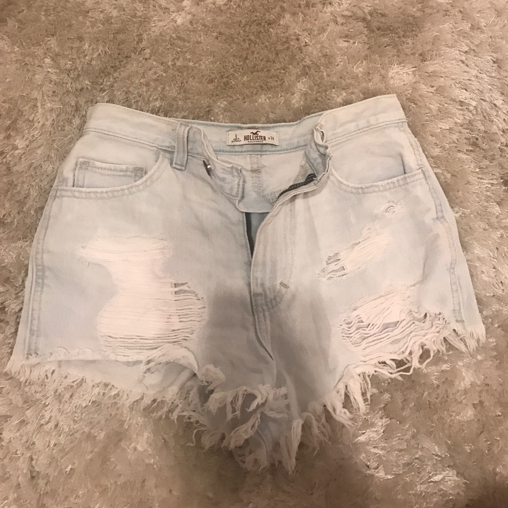 Light wash Super high waisted denim shorts