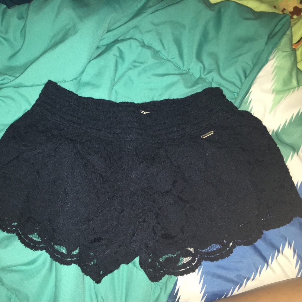 Lace hollister shorts