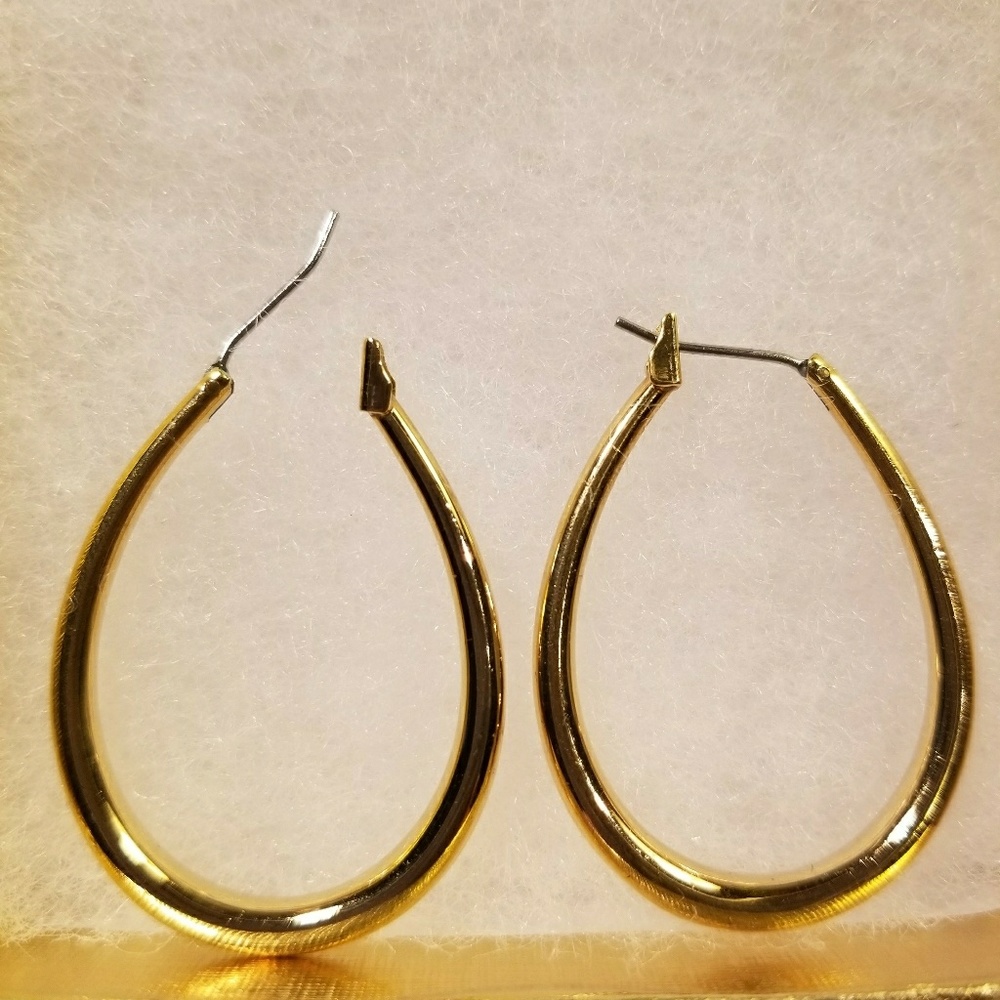 Companions  - Gold tone