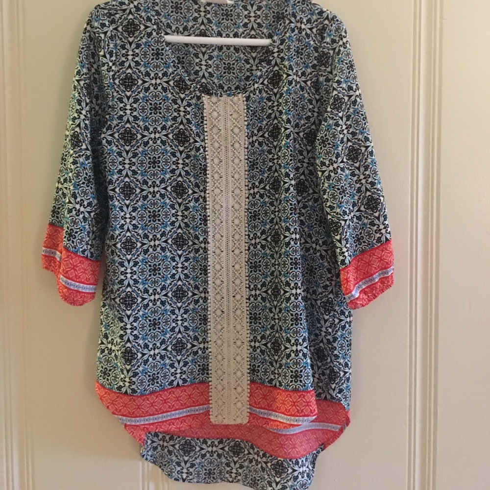 Peach Love Hi-Lo 3/4 sleeve top, size M