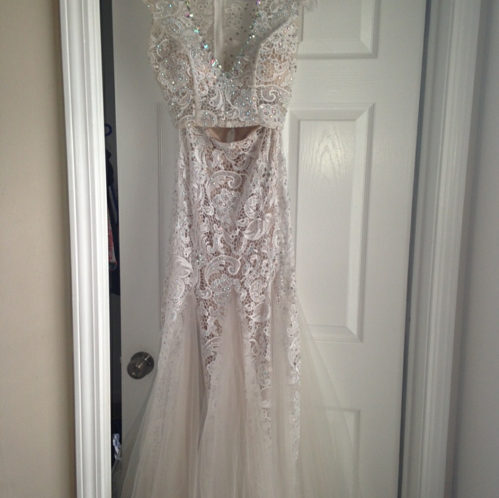 Prom Dress - Picture 3 of 5
