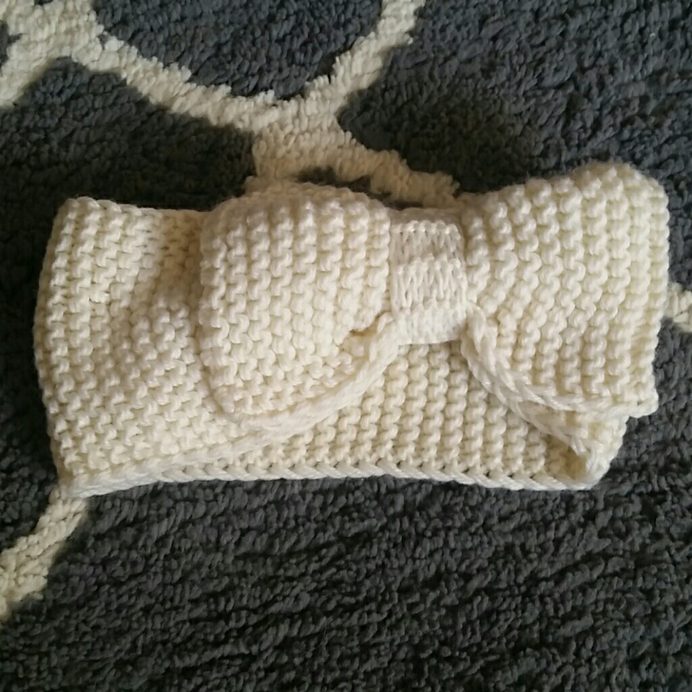 Hand made headband for winter