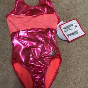 NWT alpha factor Leotard cm perfect! Child Medium