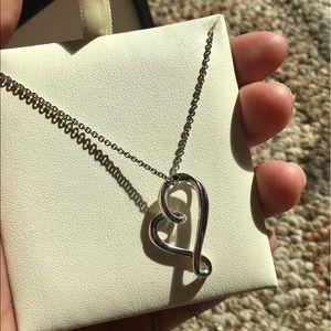 Fred Meyers Jewelers Heart Necklace ❤️