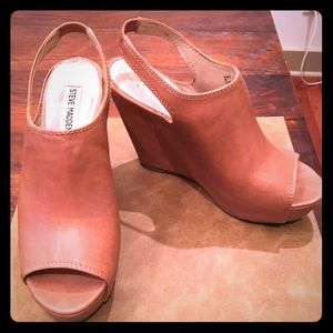 Steve Madden Blassst Platform Wedge Sandal Cognac