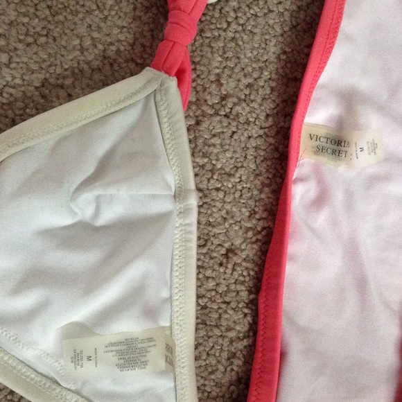 Victoria's Secret bikini - Picture 2 of 2