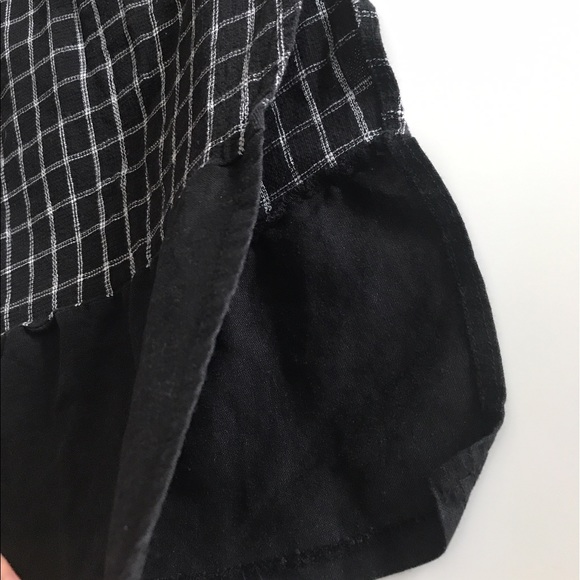 Black Plaid Slit Skirt - Picture 3 of 5