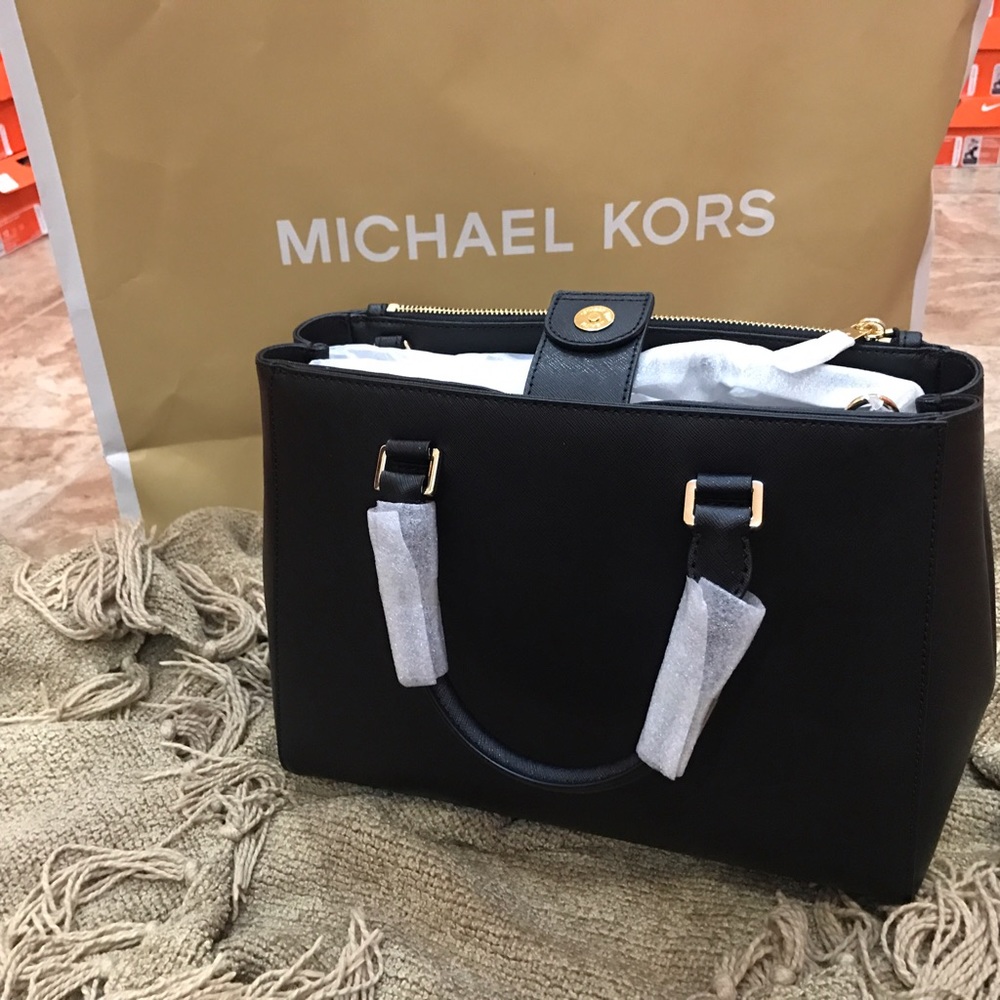 Michael Kors Kellen Medium Satchel Leather Handbag - Picture 5 of 7