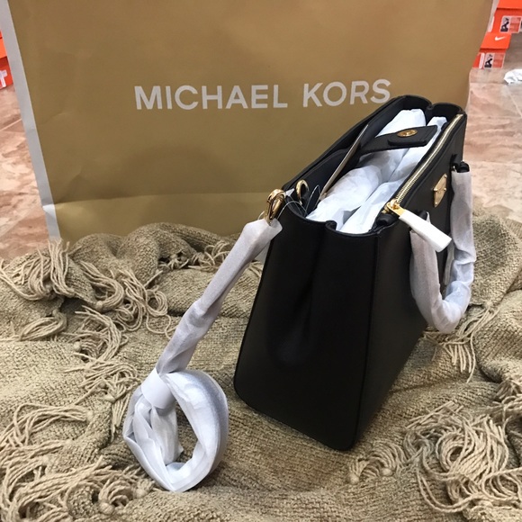 Michael Kors Kellen Medium Satchel Leather Handbag - Picture 4 of 7