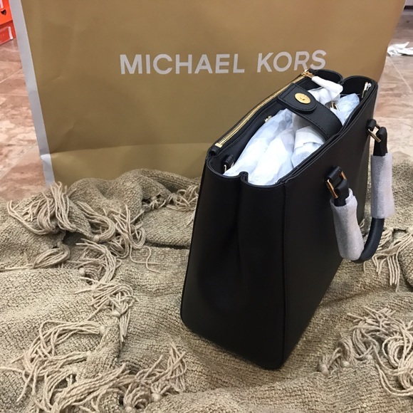 Michael Kors Kellen Medium Satchel Leather Handbag - Picture 6 of 7