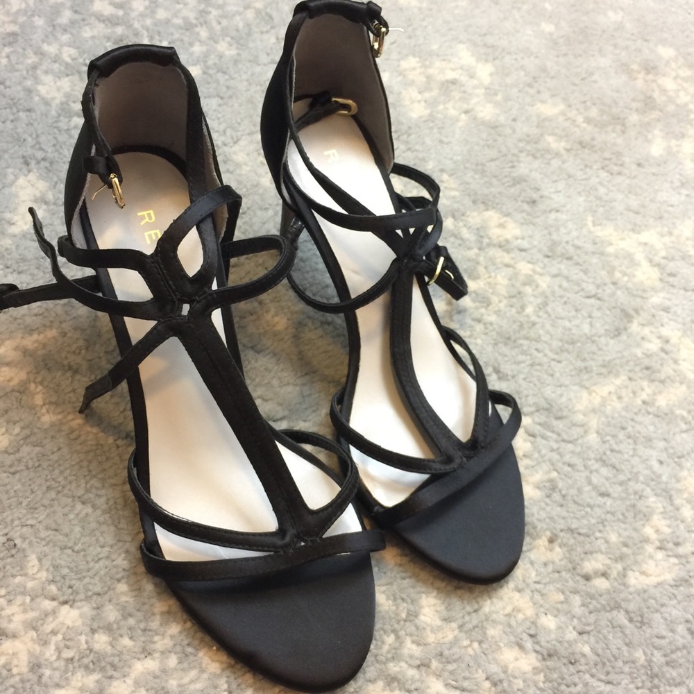 Reiss Black Strappy Buckle Open Toe Heels - Picture 2 of 8