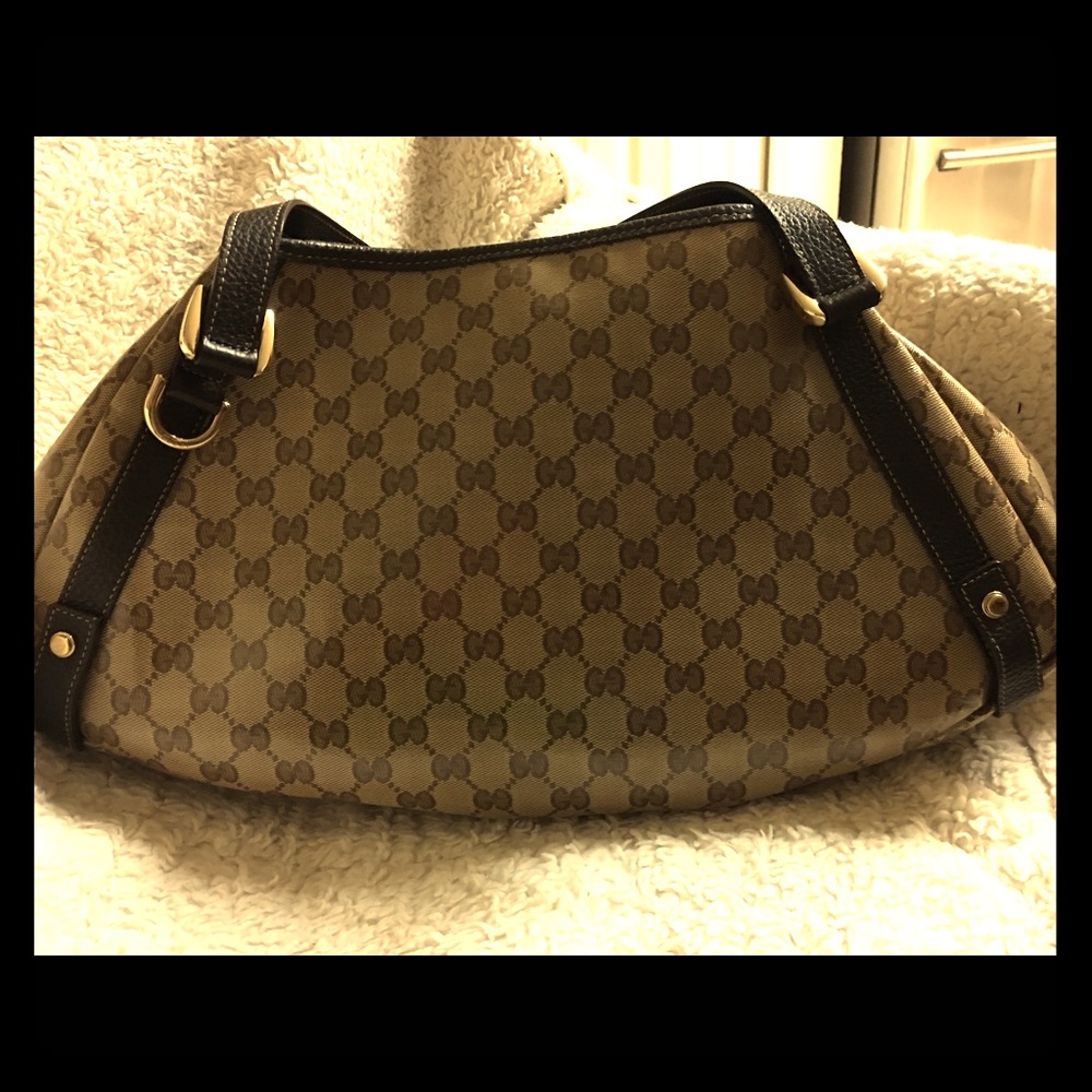 Additional pics Authentic Crystal Abbey