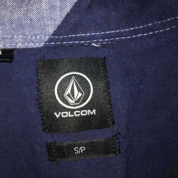 Volcom Short Sleeve Button Down - Picture 3 of 3