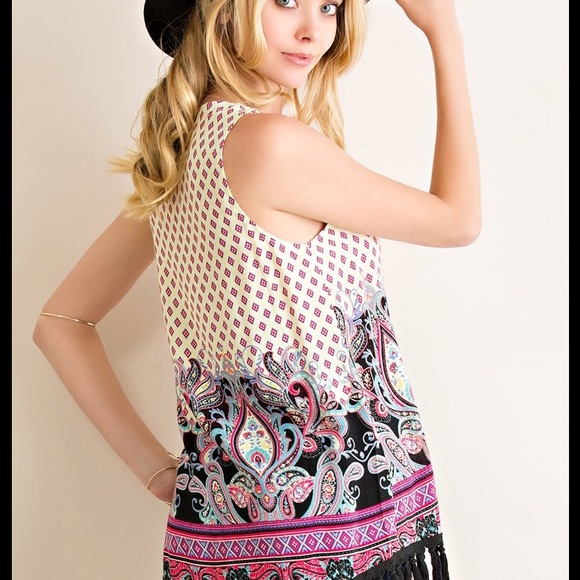 Baroque Border Print Tunic with Fringe Hem - Picture 3 of 4