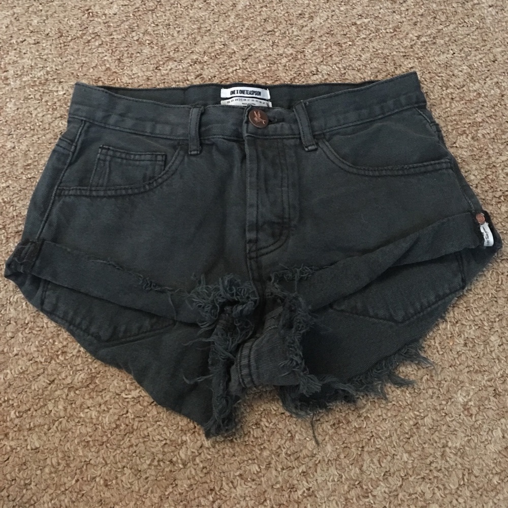 One teaspoon bandits shorts!