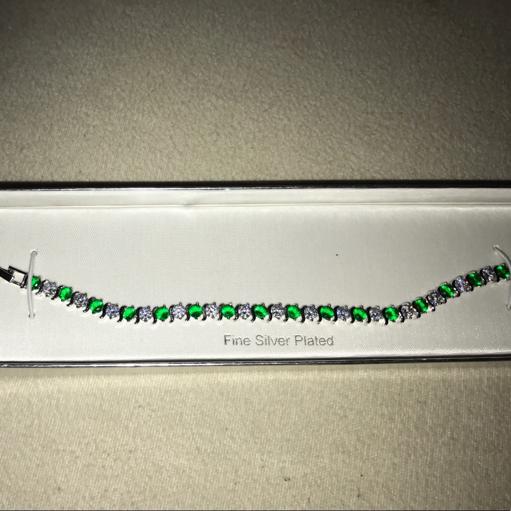 Beautiful fine silver plated bracelet
