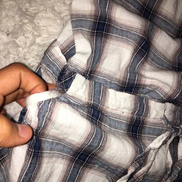 Flannel romper - Picture 2 of 7