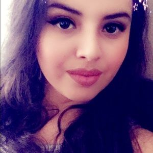 Meet your Posher, Andrea