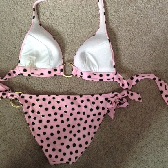 Victoria's Secret bikini - Picture 3 of 3