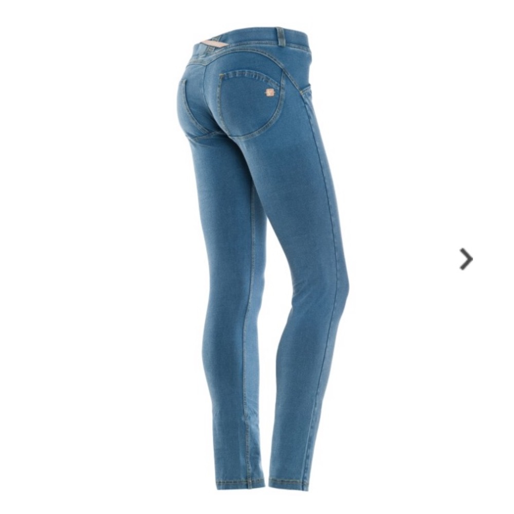 Freddy WR.UP shaping effect low waisted pants