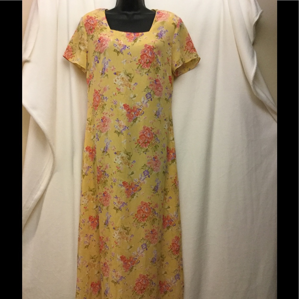Closing Closet Sale Ronni Nicole 6 Floral Dress
